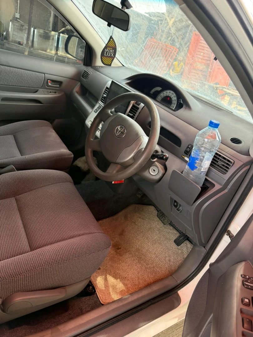 Toyota Raum 1490cc Automatic Full AC thumbnail 7