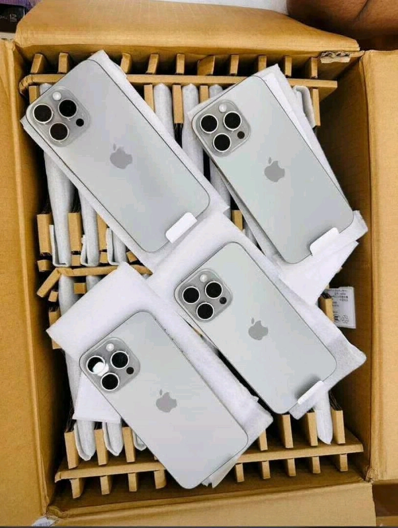 Brand New Apple iPhone 15 Pro Max 256GB (4 Units)
