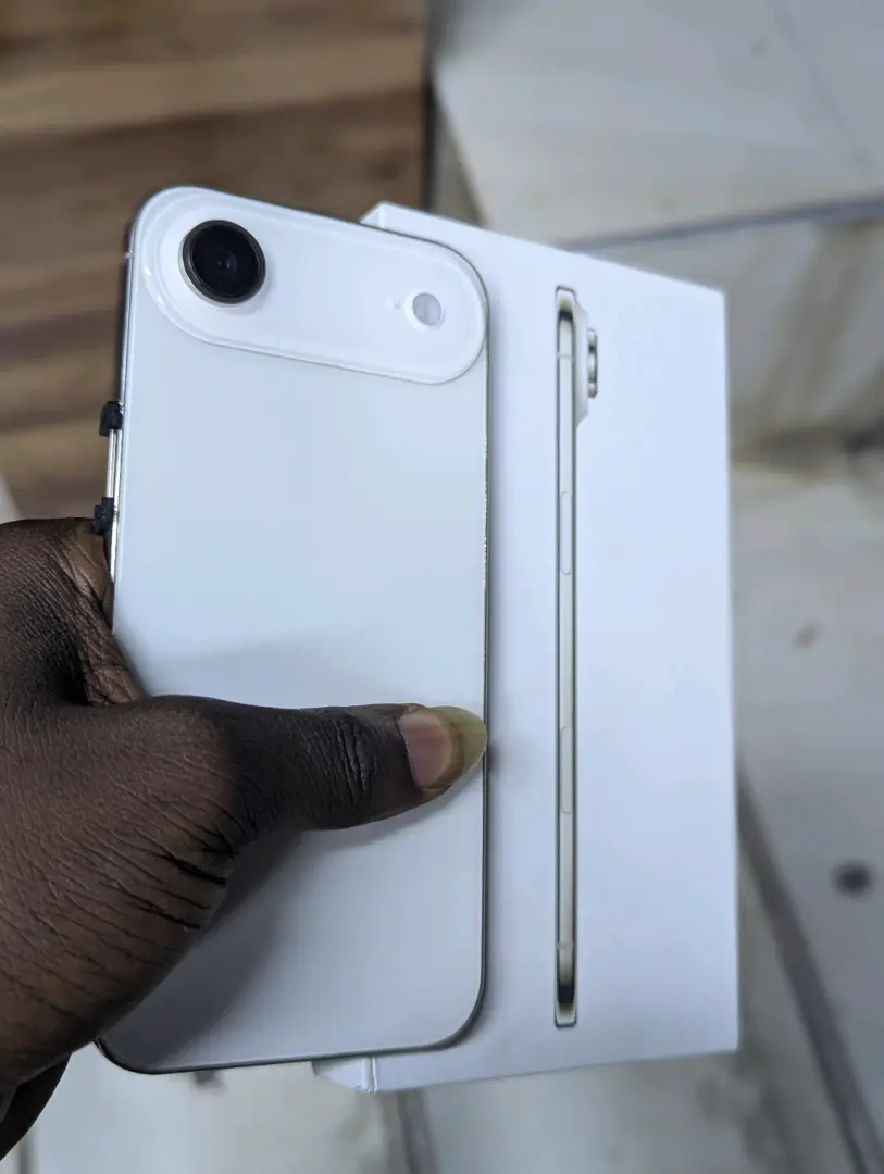 IPhone Air 256GB Full Box New thumbnail 2