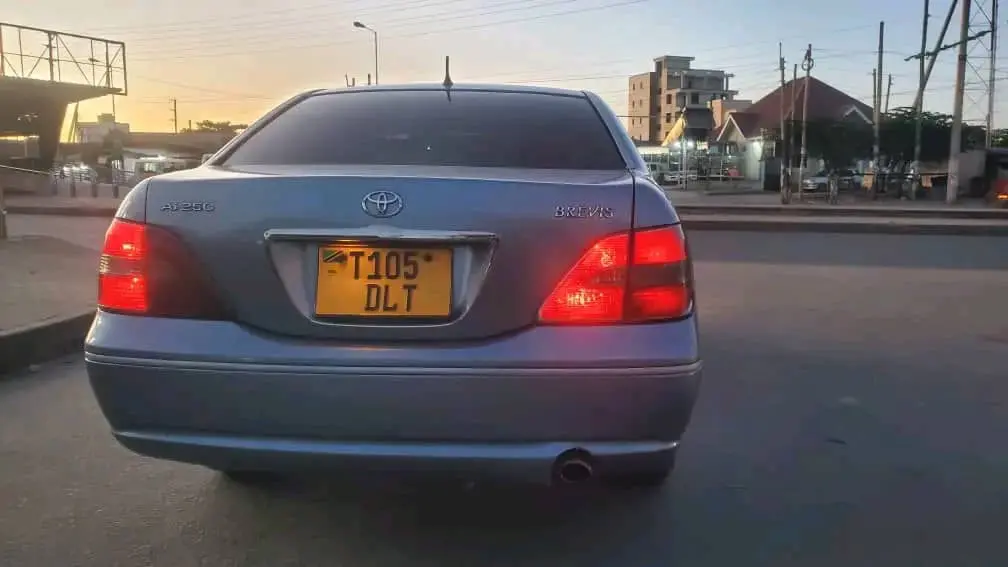 Toyota Brevis Blue Sedan for Sale thumbnail 3