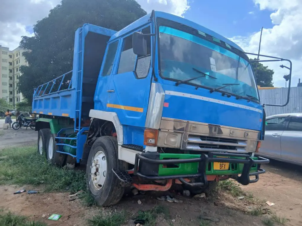 Mitsubishi Fuso Tipper BFX (4D33) thumbnail 7