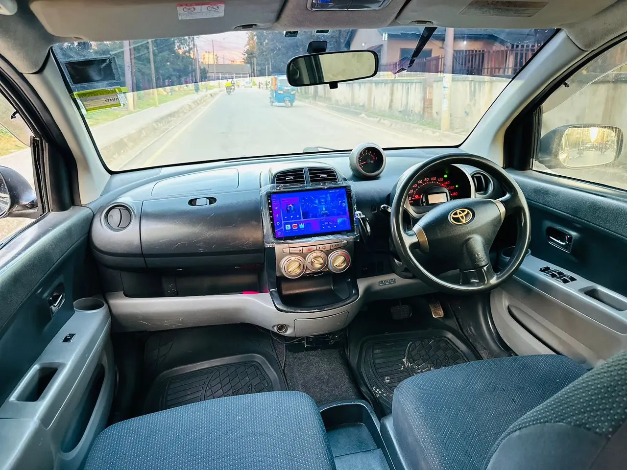 Toyota Passo Racy (2007) thumbnail 6