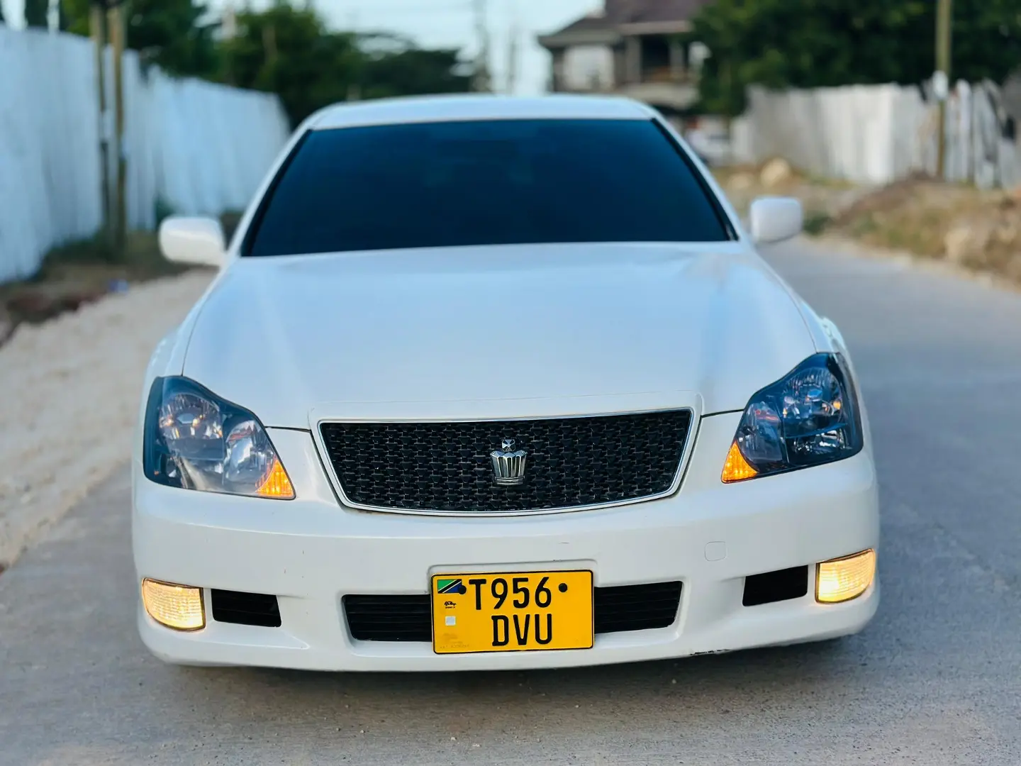 Toyota Crown Athlete 2006, 2490cc, White
