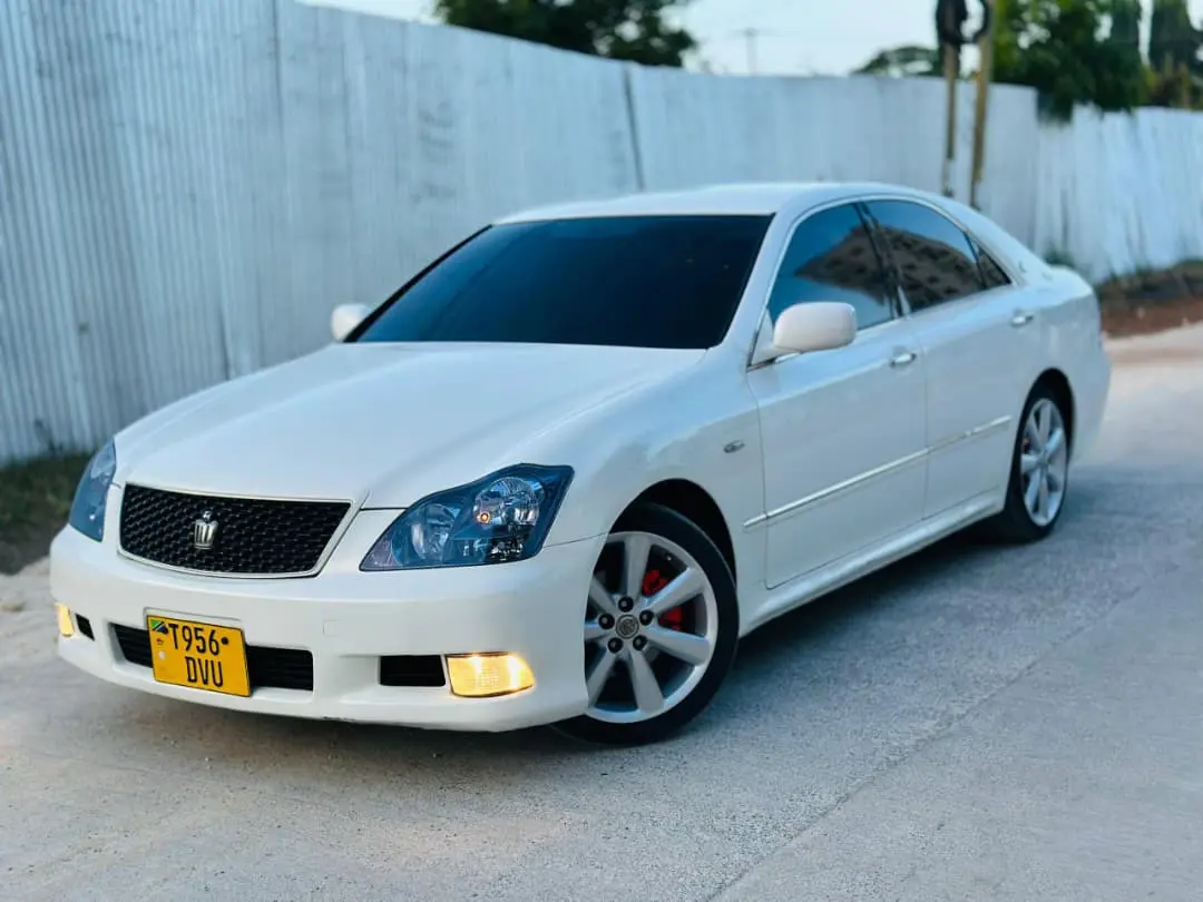 Toyota Crown Athlete 2006, 2490cc, White thumbnail 8