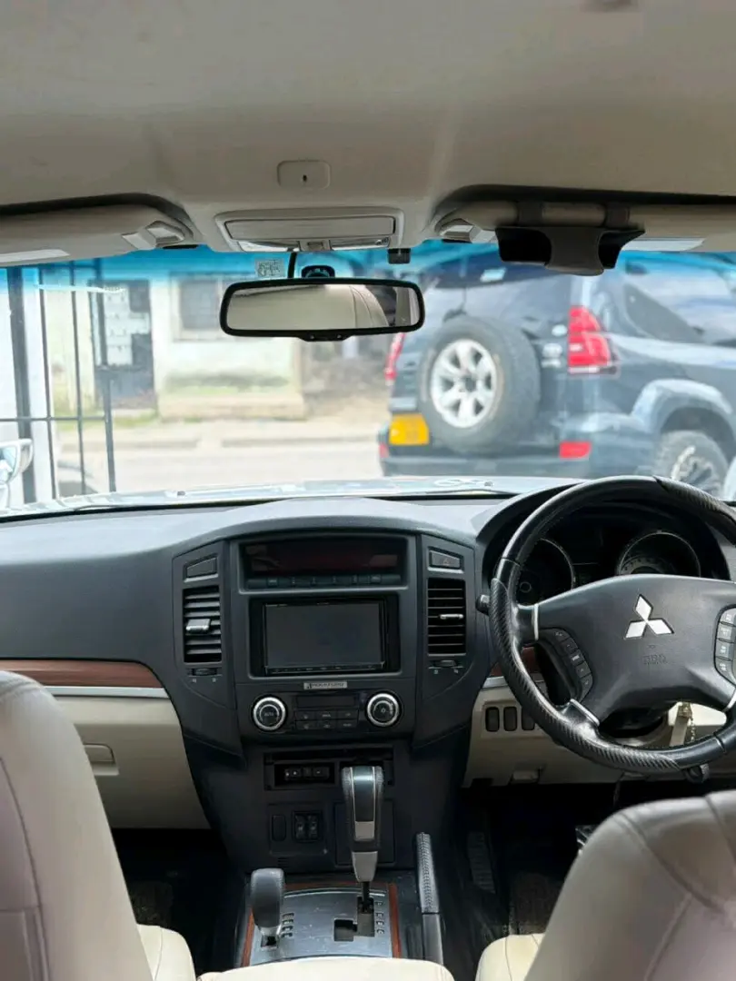 Mitsubishi Pajero 2006 thumbnail 3