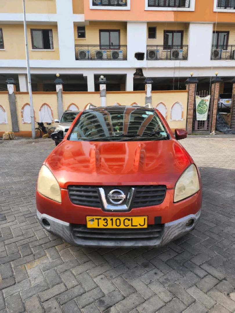 Nissan Dualis SUV - 1990 CC, Full AC