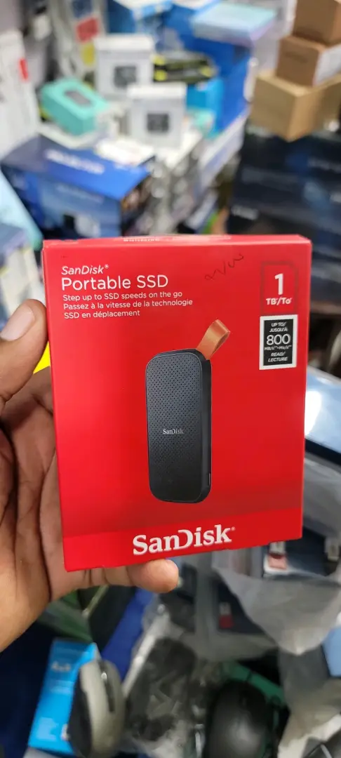 SanDisk 1TB Portable SSD thumbnail 2