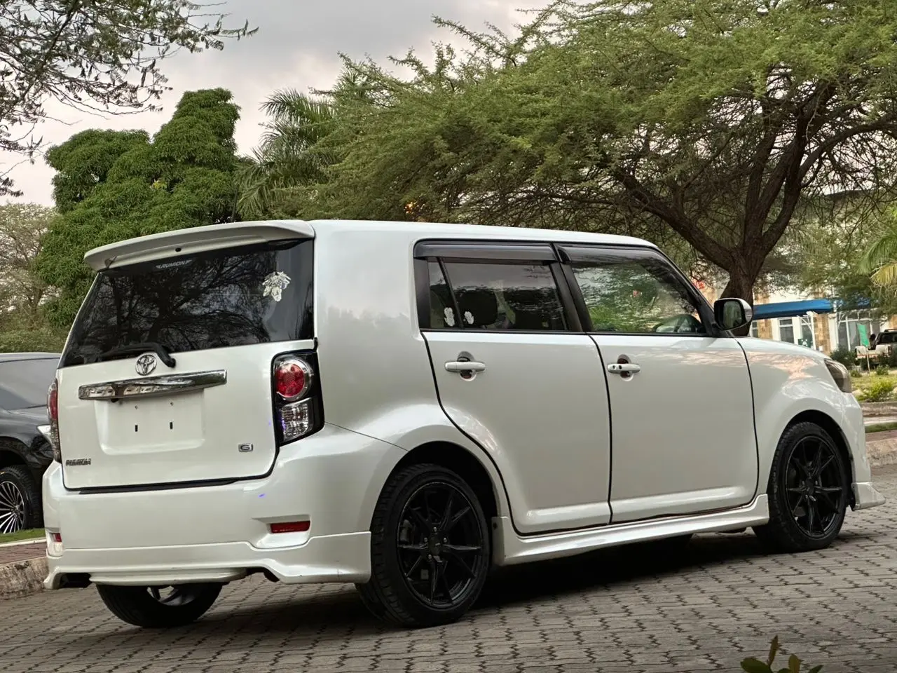 Toyota Rumion 2011 thumbnail 5