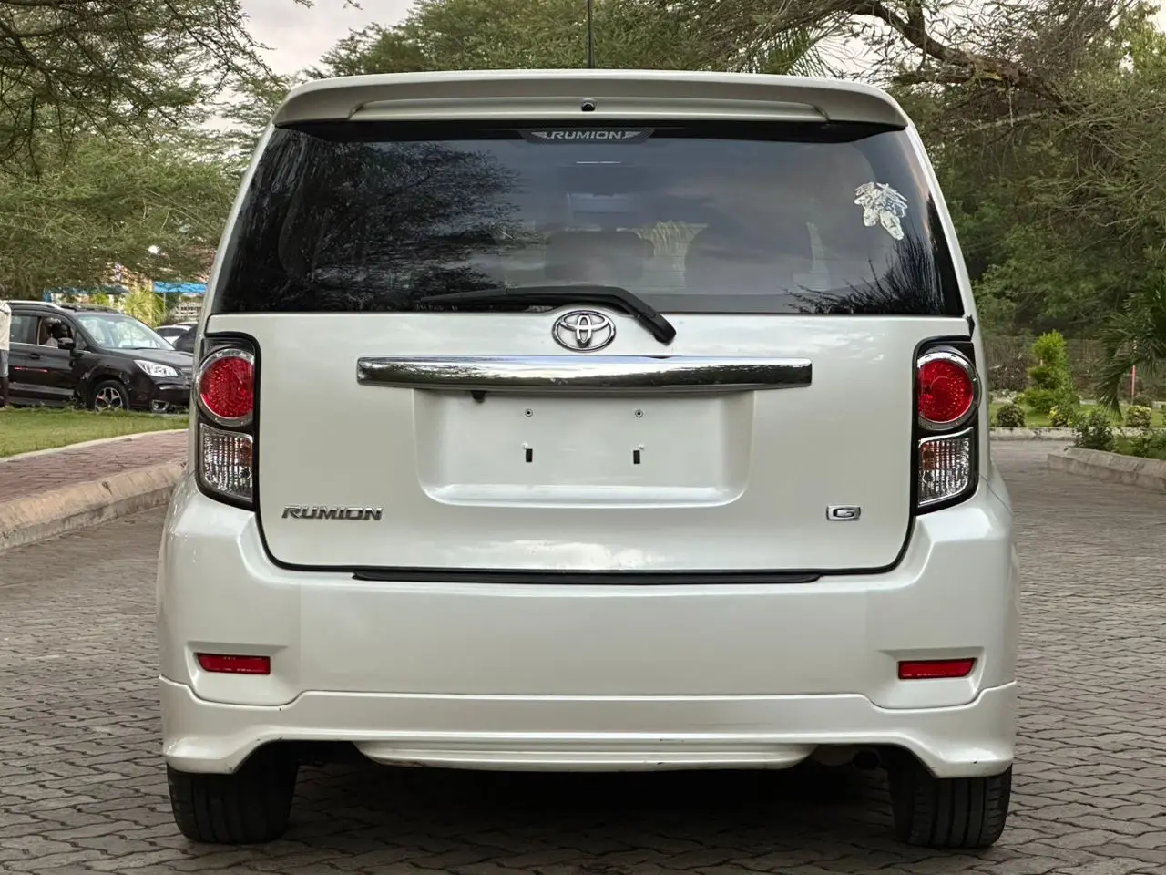 Toyota Rumion 2011 thumbnail 8