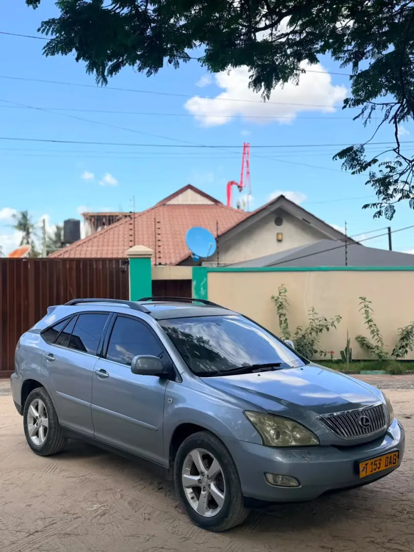Toyota Harrier (Lexus RX300) 2006 thumbnail 3