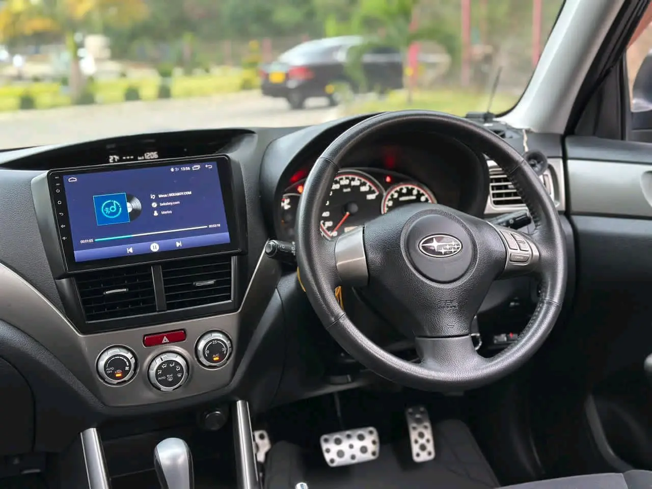 Subaru Forester 2010 Black for Sale thumbnail 2