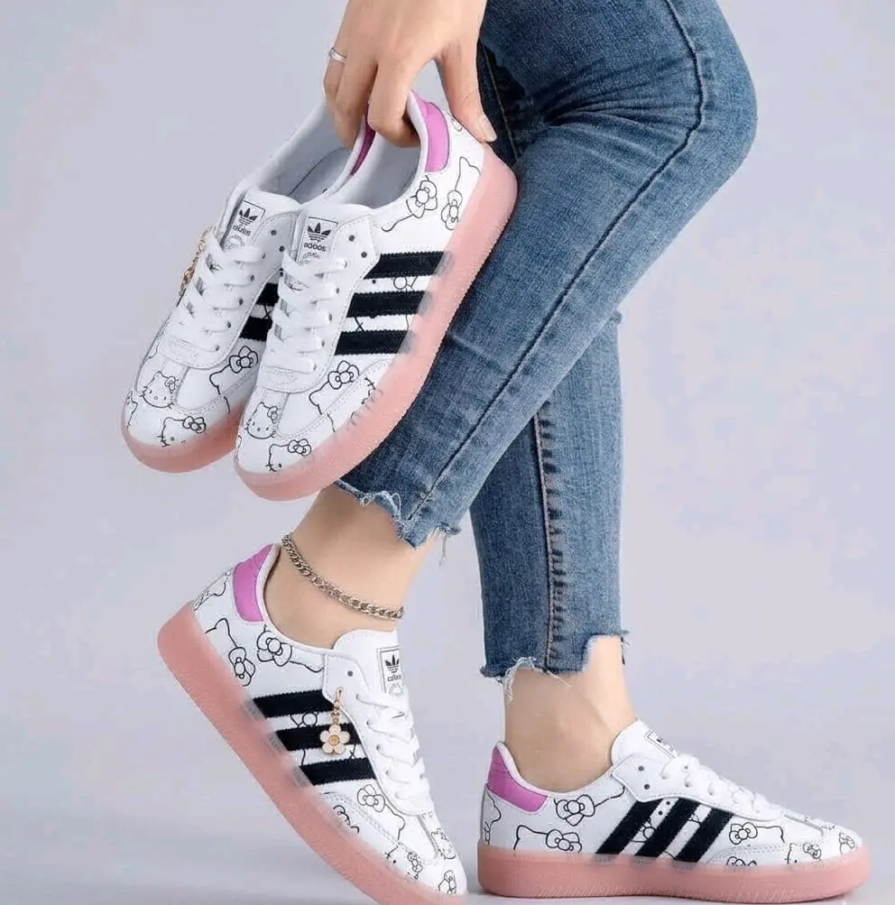 Adidas Hello Kitty Samba Sneakers thumbnail 2