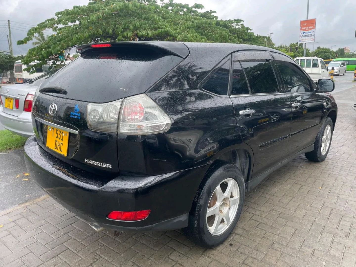 Black Toyota Harrier SUV 2006 Model (T513DHC) thumbnail 4
