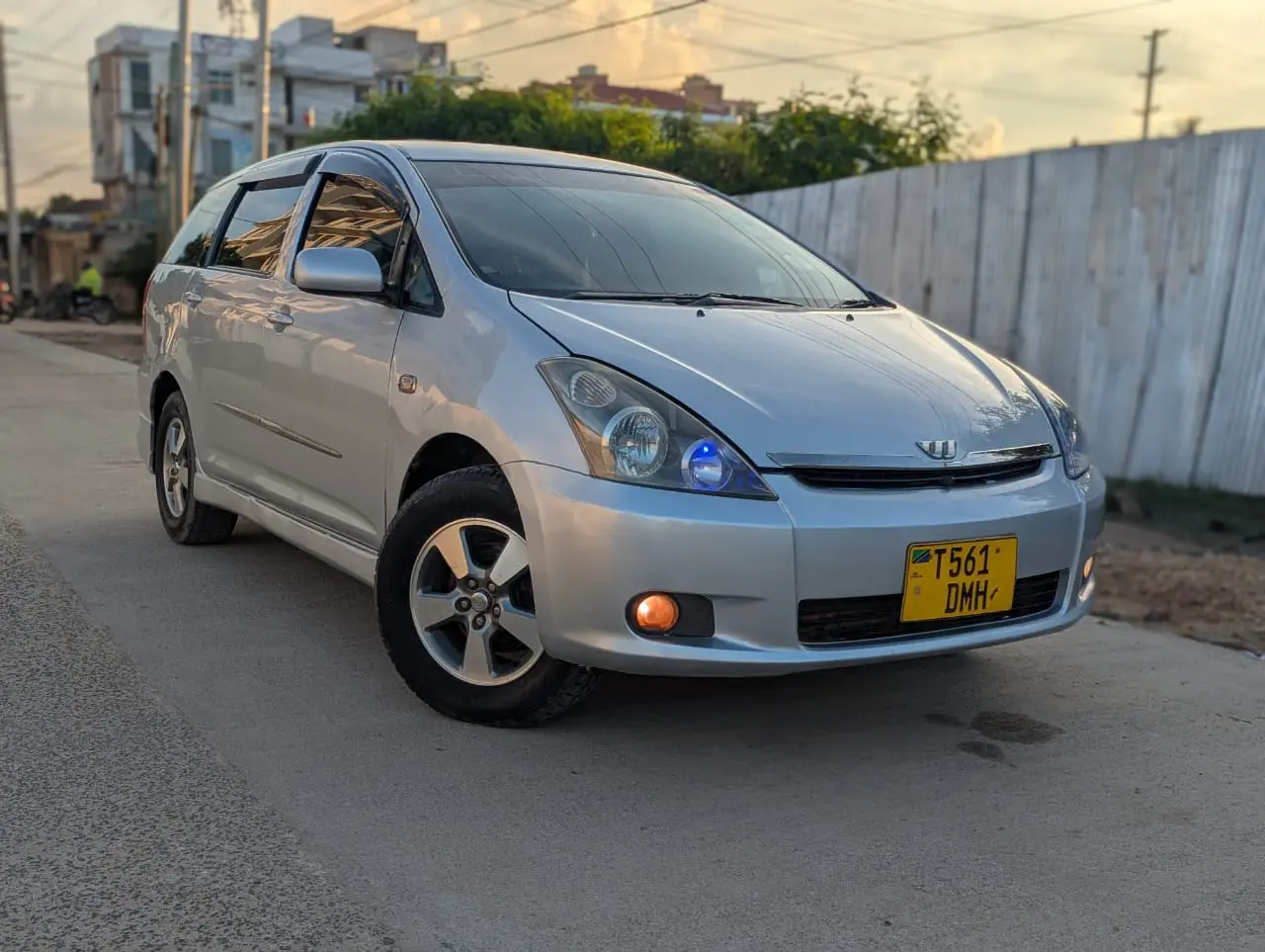 Toyota Wish 2004 DMH