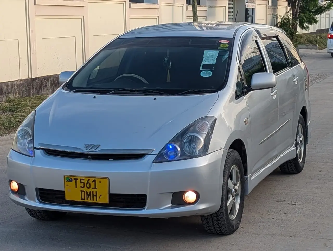 Toyota Wish 2004 DMH thumbnail 6