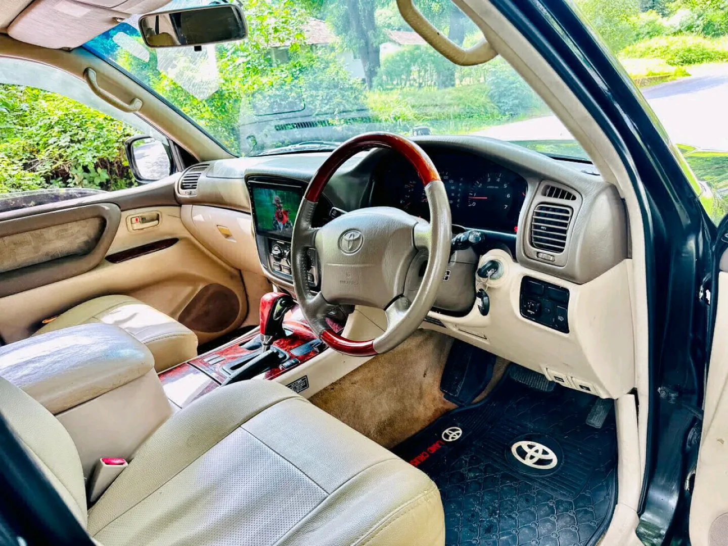 Toyota Land Cruiser DES 2001 (4669 CC) thumbnail 3