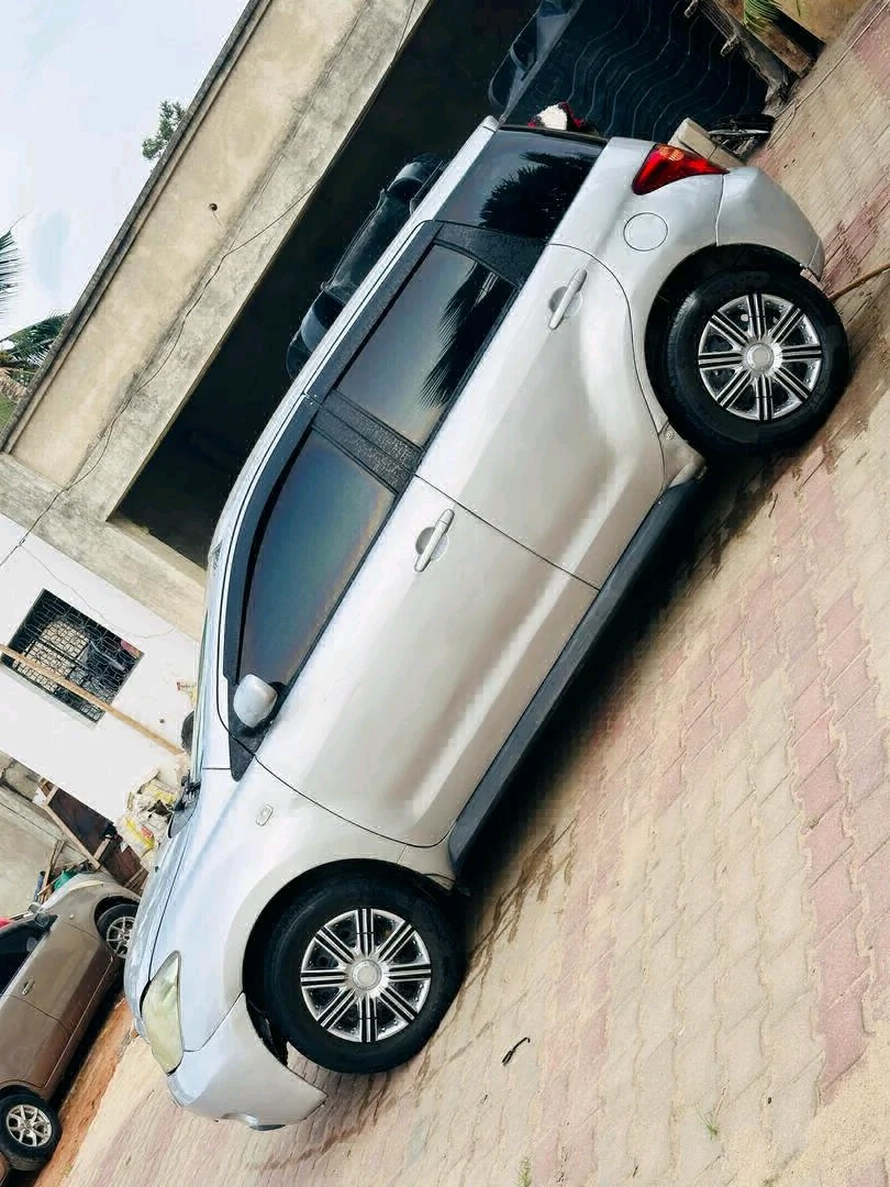Toyota Ist DPV 1290cc thumbnail 6