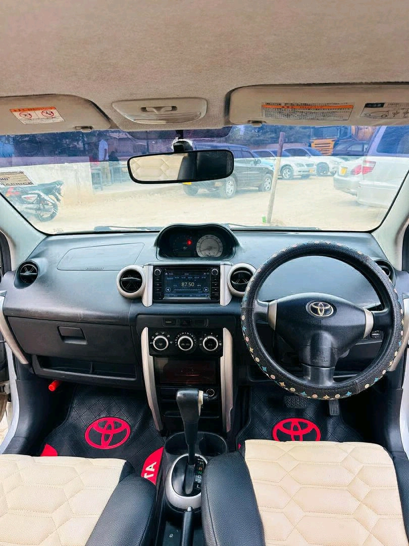 Toyota Ist DPV 1290cc thumbnail 7