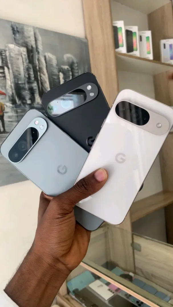 Google Pixel Smartphone 128GB/256GB thumbnail 8