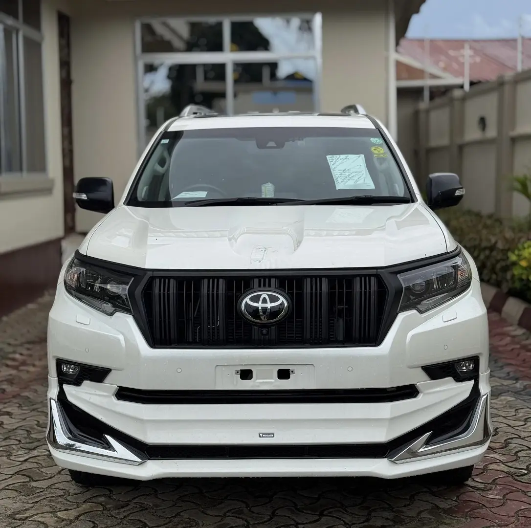 Toyota Land Cruiser Prado 150 2023