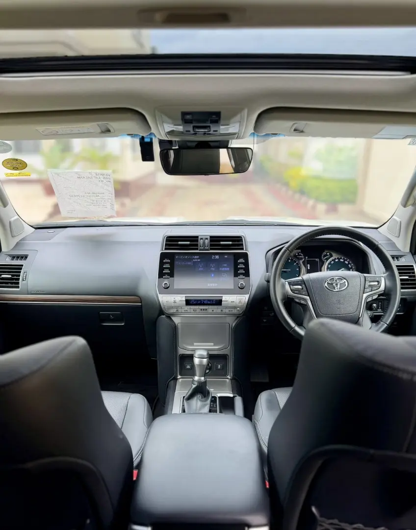 Toyota Land Cruiser Prado 150 2023 thumbnail 4