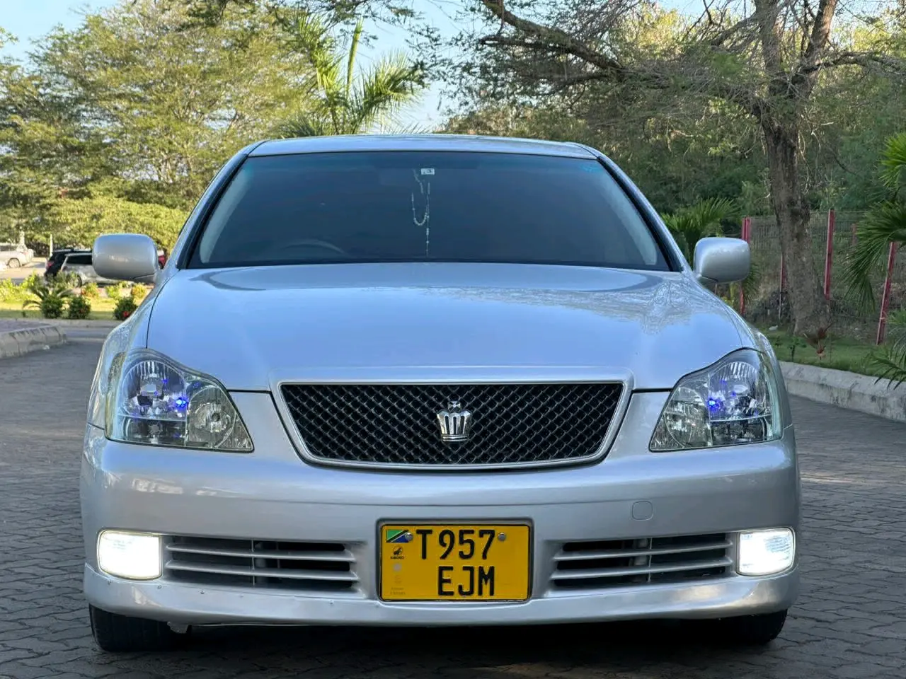 Toyota Crown Athlete 2005 Silver