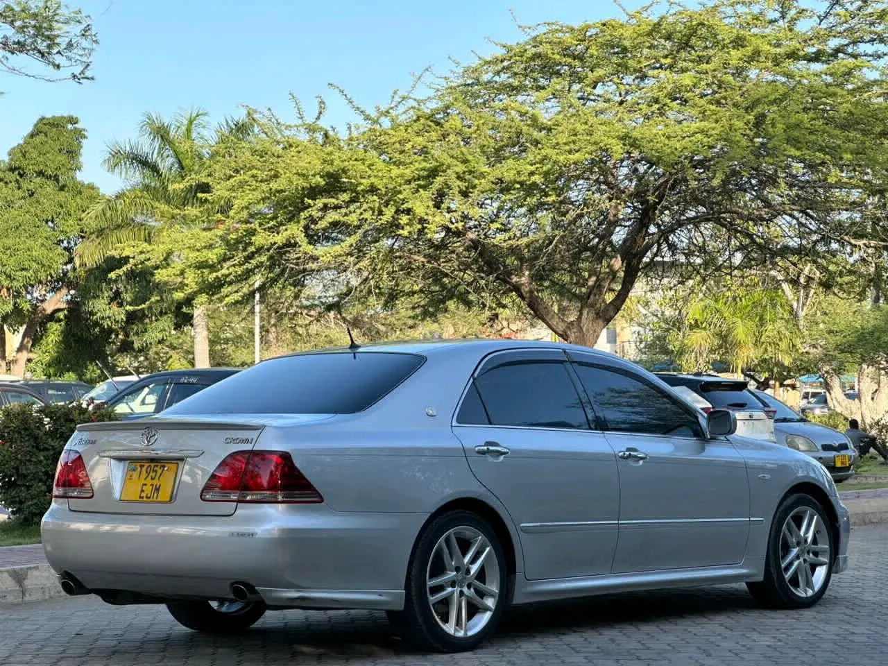 Toyota Crown Athlete 2005 Silver thumbnail 4