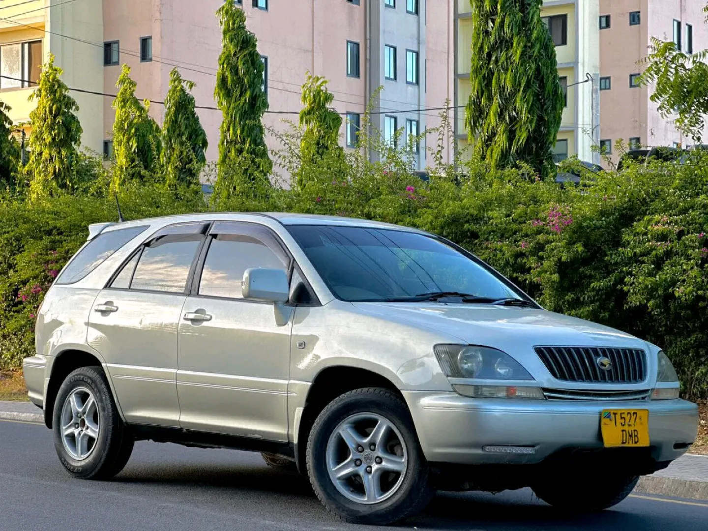 Toyota Harrier 2003 SUV (1980cc) thumbnail 3