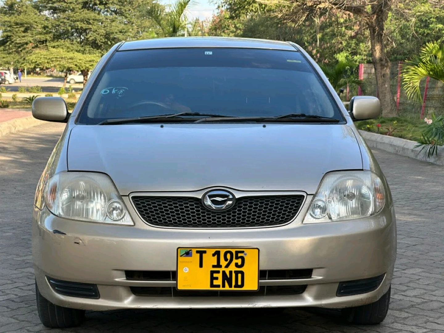 Toyota RunX Sedan 2004 Model