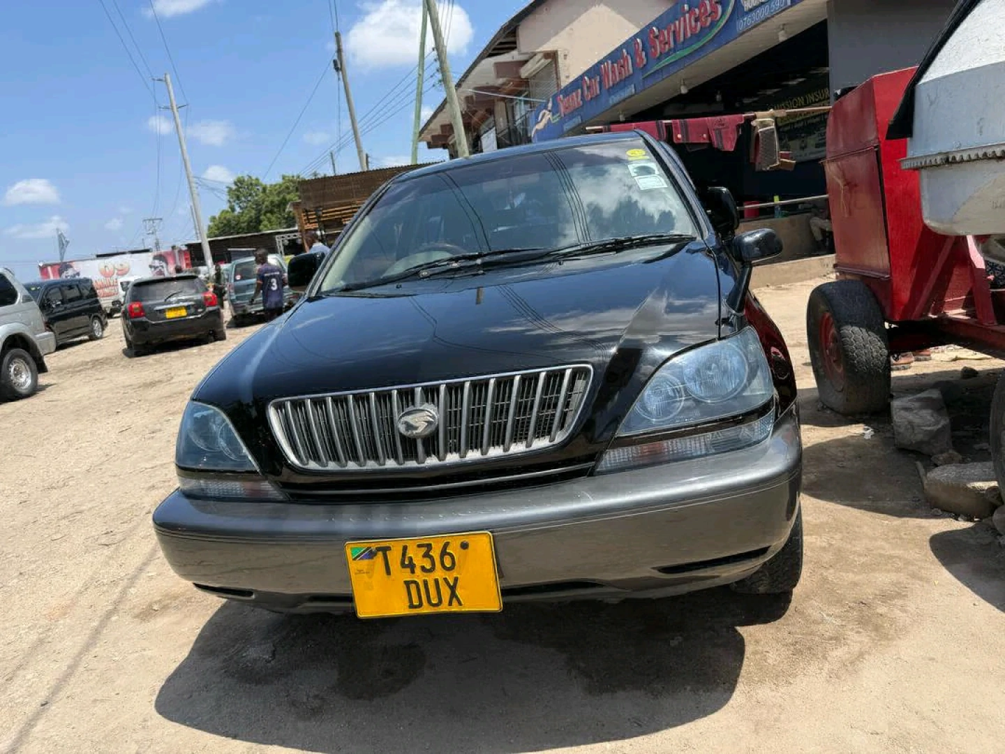Used Black Toyota Harrier SUV thumbnail 2