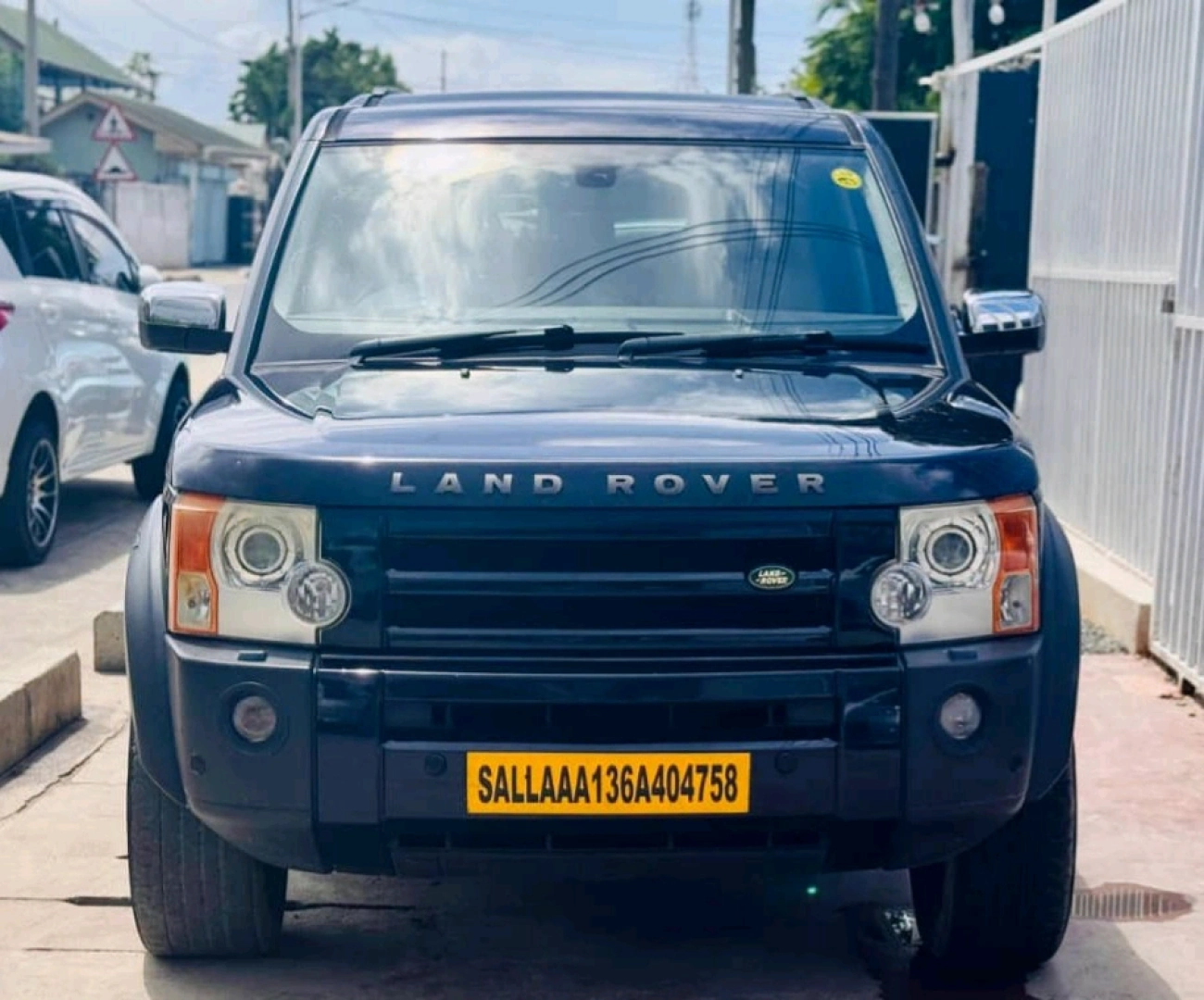 Land Rover Discovery 3 (2006) Diesel Automatic thumbnail 2