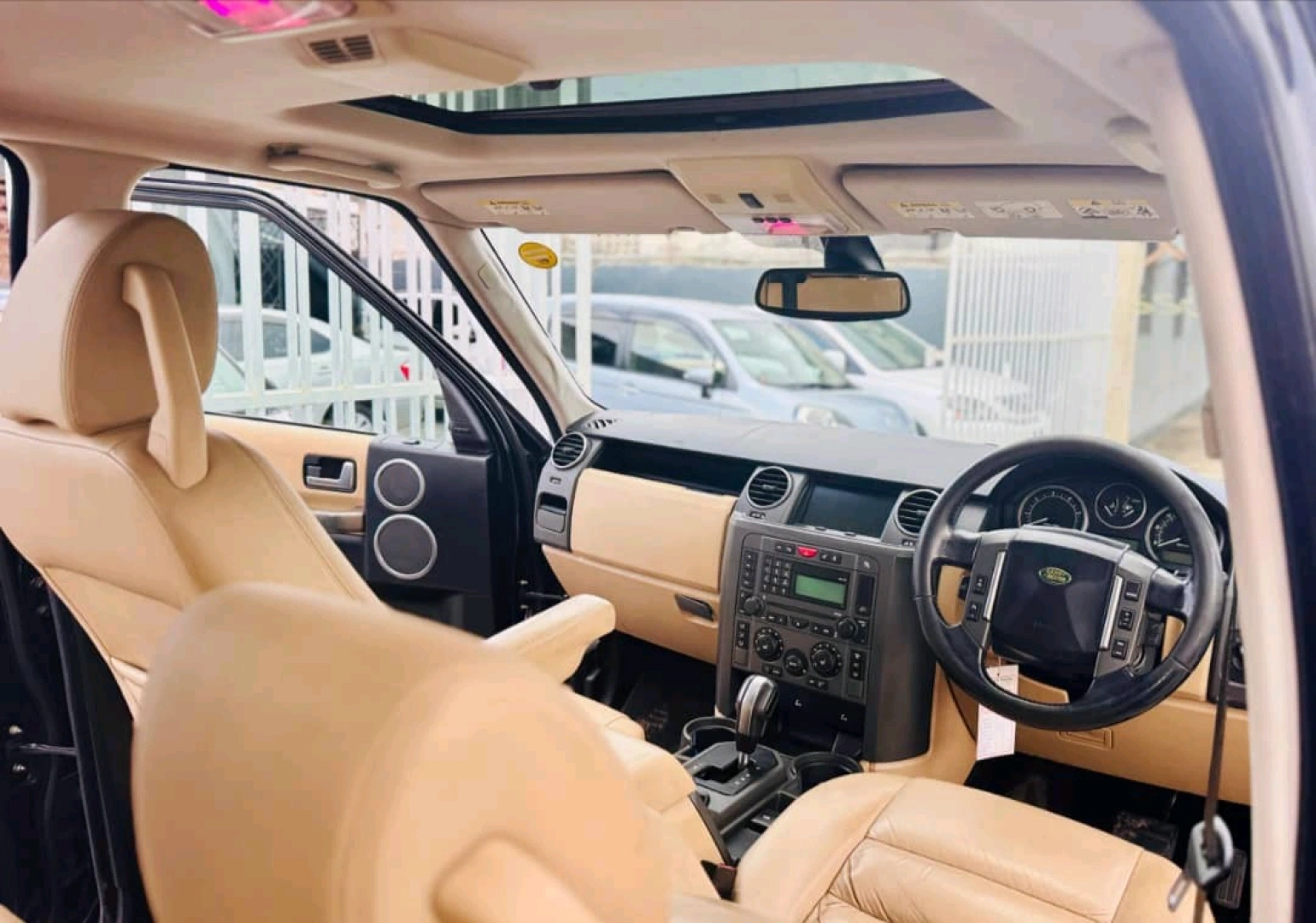 Land Rover Discovery 3 (2006) Diesel Automatic thumbnail 4