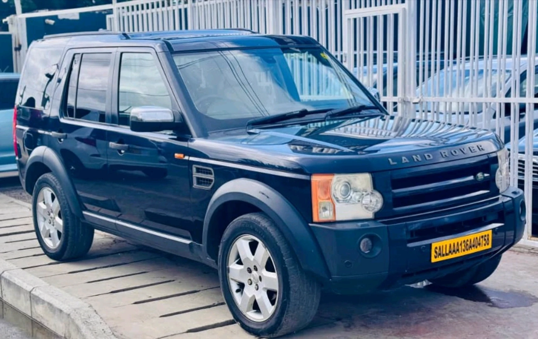 Land Rover Discovery 3 (2006) Diesel Automatic thumbnail 5