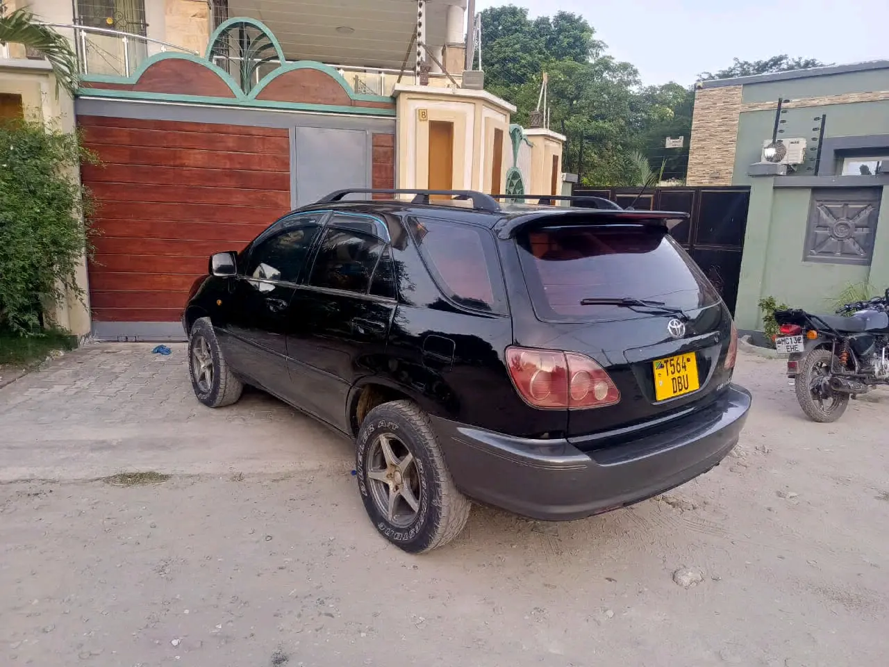Toyota Harrier Old Model (DBU) thumbnail 6