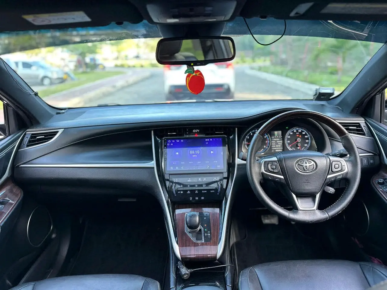 Toyota Harrier 'Anaconda' 2015, Black, Open Roof thumbnail 2