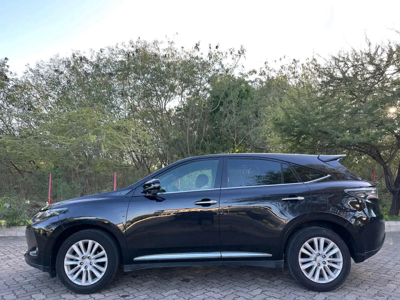 Toyota Harrier 'Anaconda' 2015, Black, Open Roof thumbnail 9