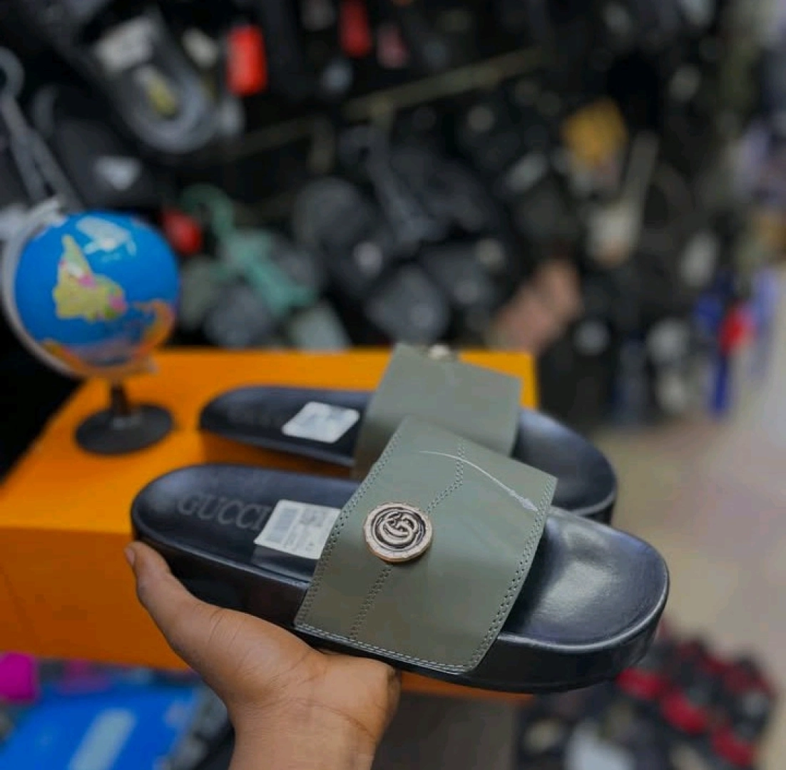 Men's Slide Sandals (Gucci Style) thumbnail 3