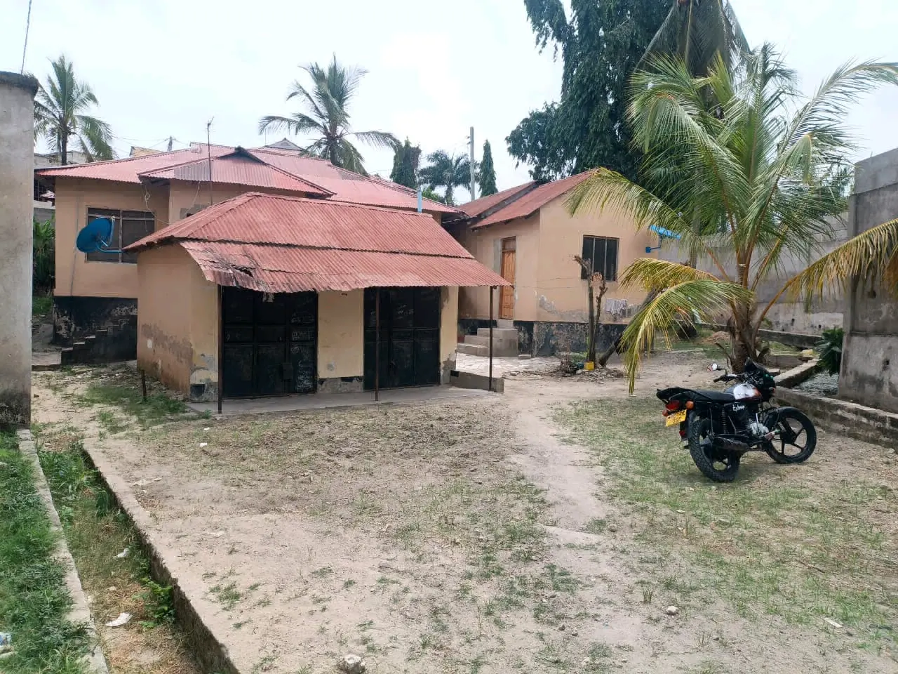 Nyumba Inauzwa Mbezi ya Msigani, 950 sqm thumbnail 5