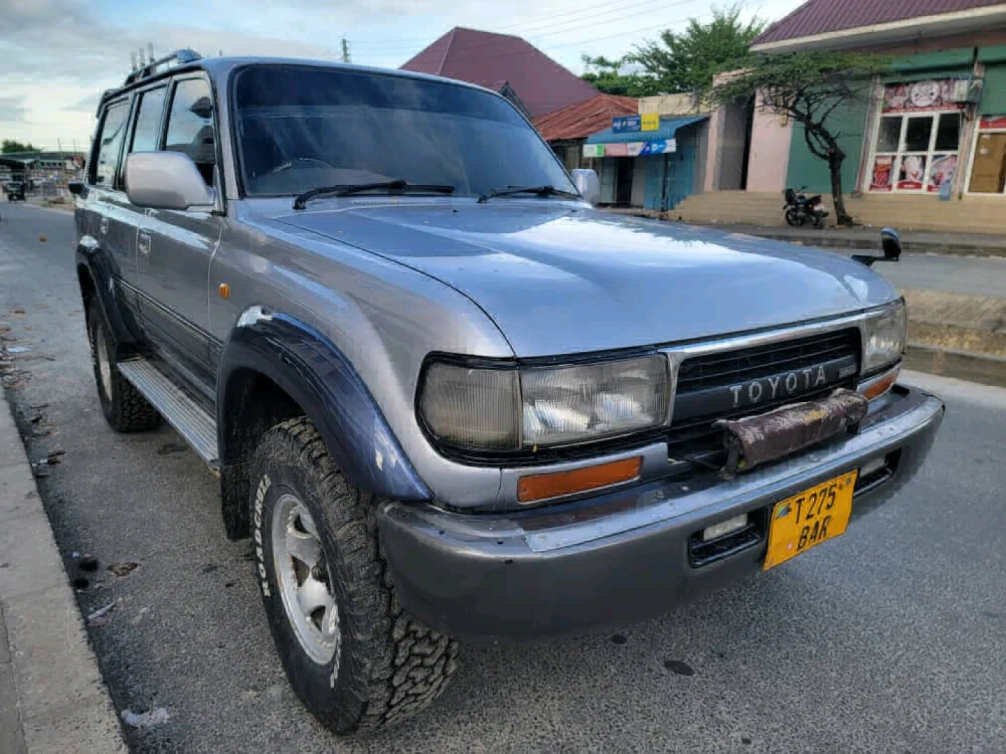Used Toyota Land Cruiser 2000 (Automatic)