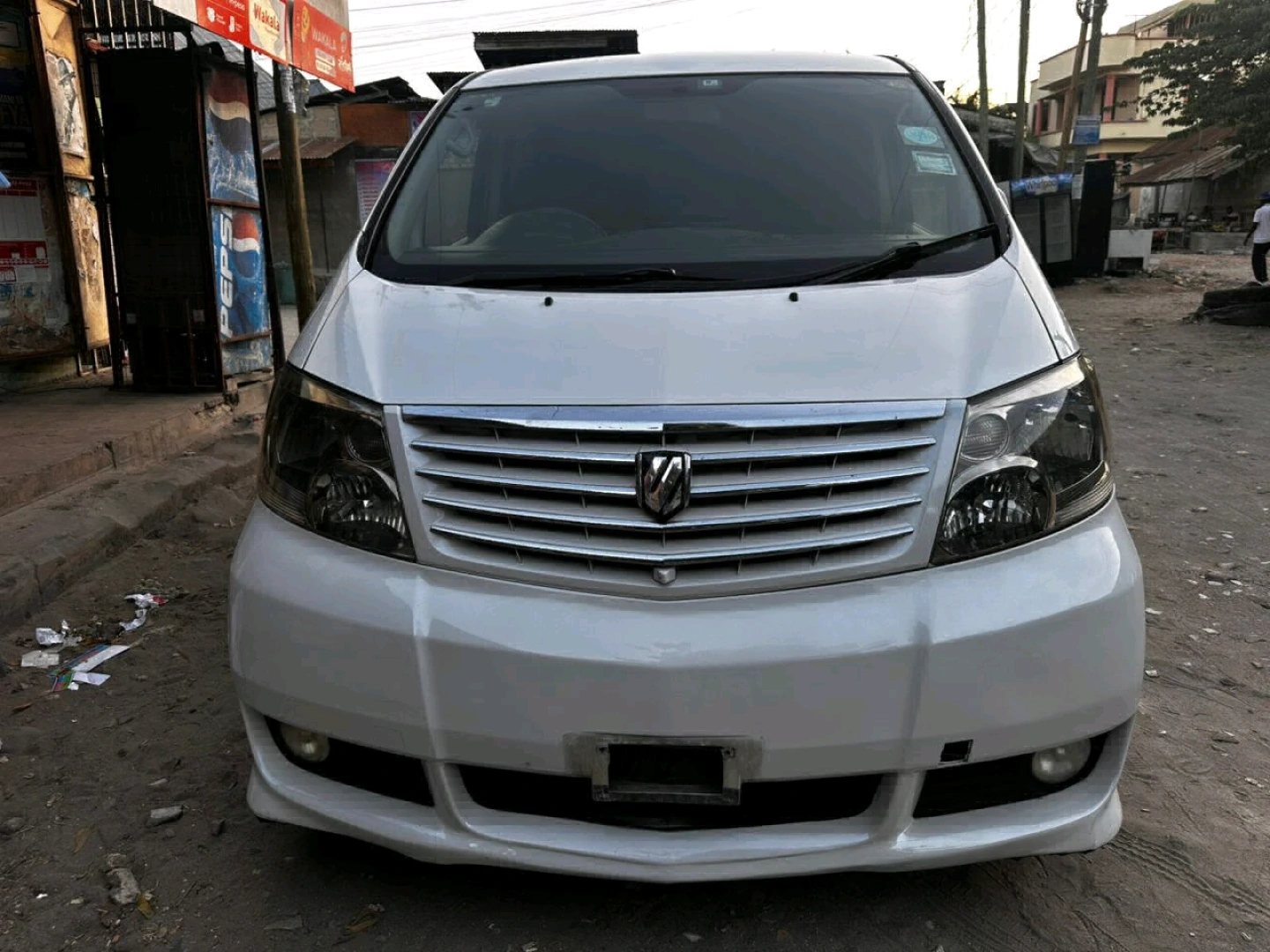 Used Toyota Alphard Minivan 2004 Model