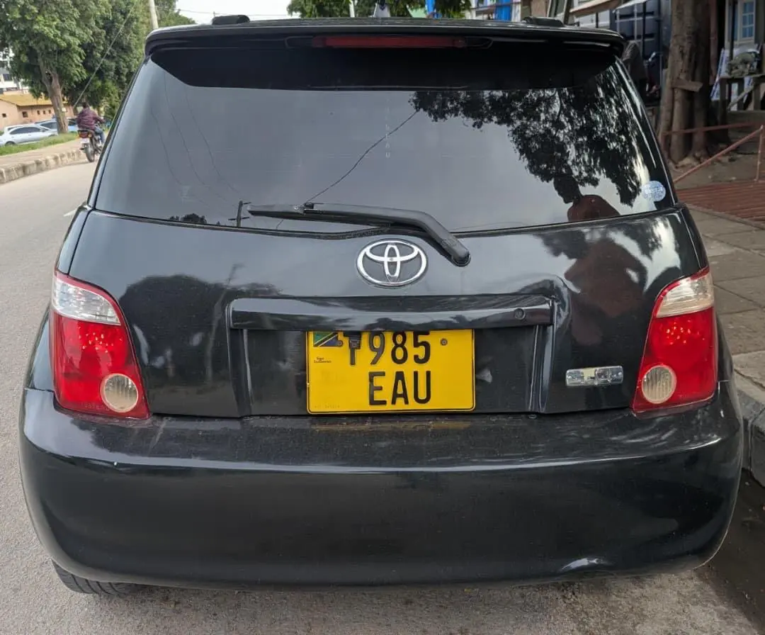 Toyota Ist Black, Automatic, 1.5L for Sale thumbnail 4