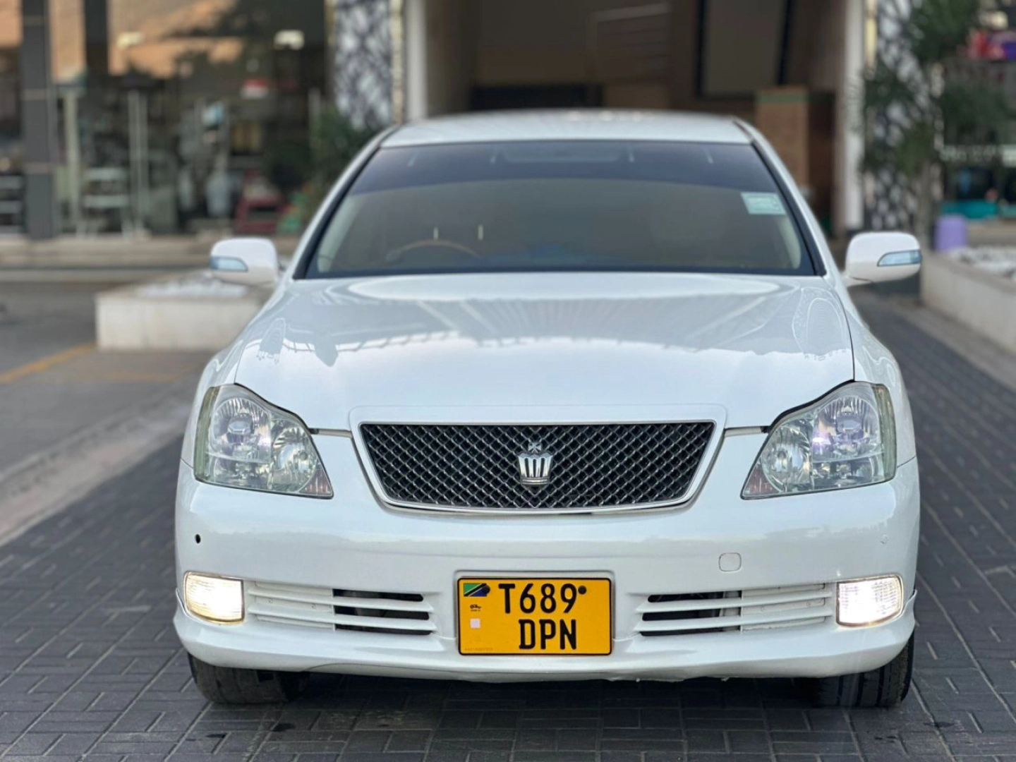 Toyota Crown Athlete DPN 2005 Low Mileage