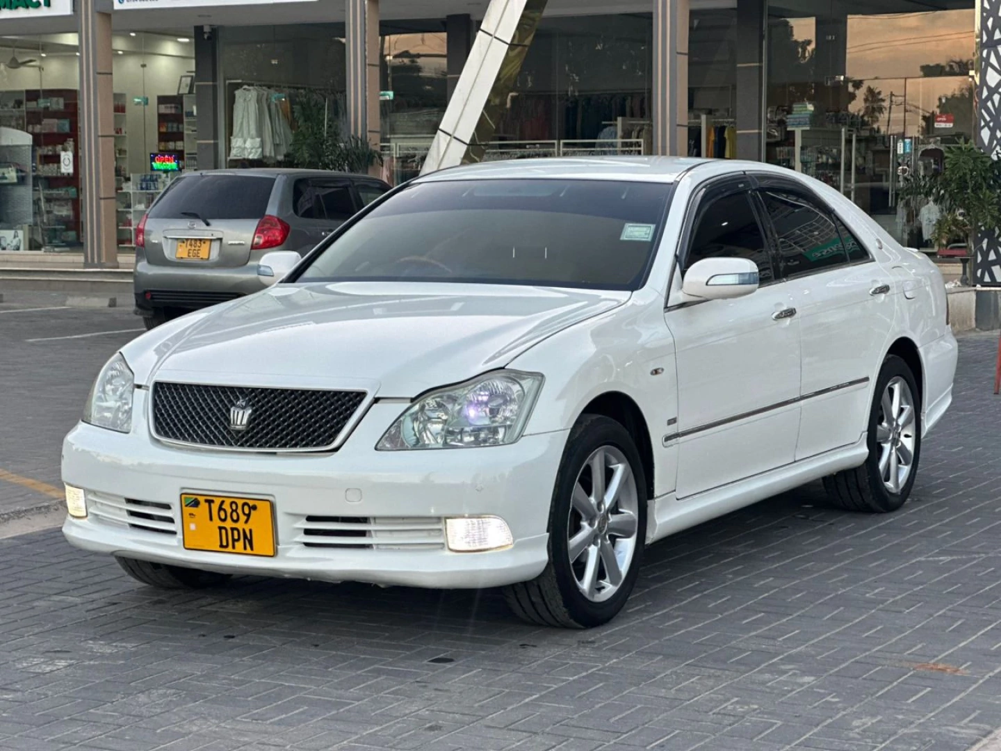 Toyota Crown Athlete DPN 2005 Low Mileage thumbnail 3