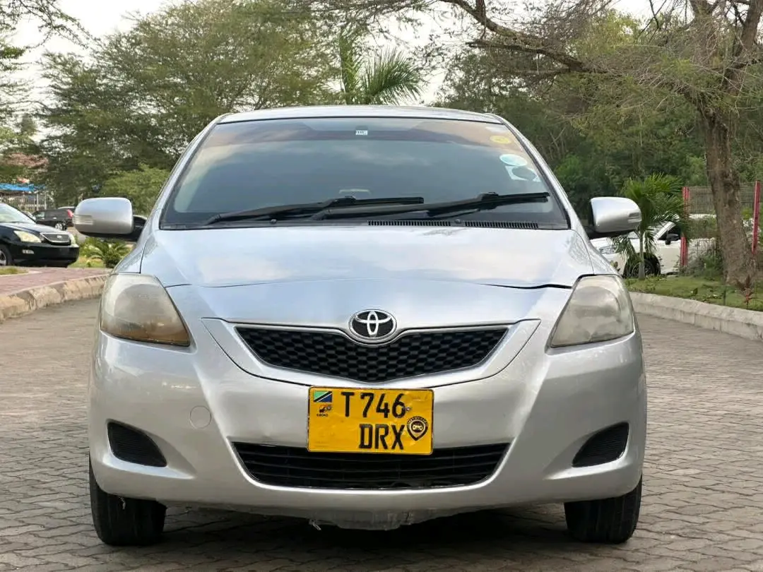 Toyota Belta 2008 (9.8M TZS)