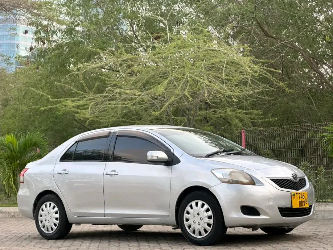 Toyota Belta 2008 (9.8M TZS) thumbnail 2