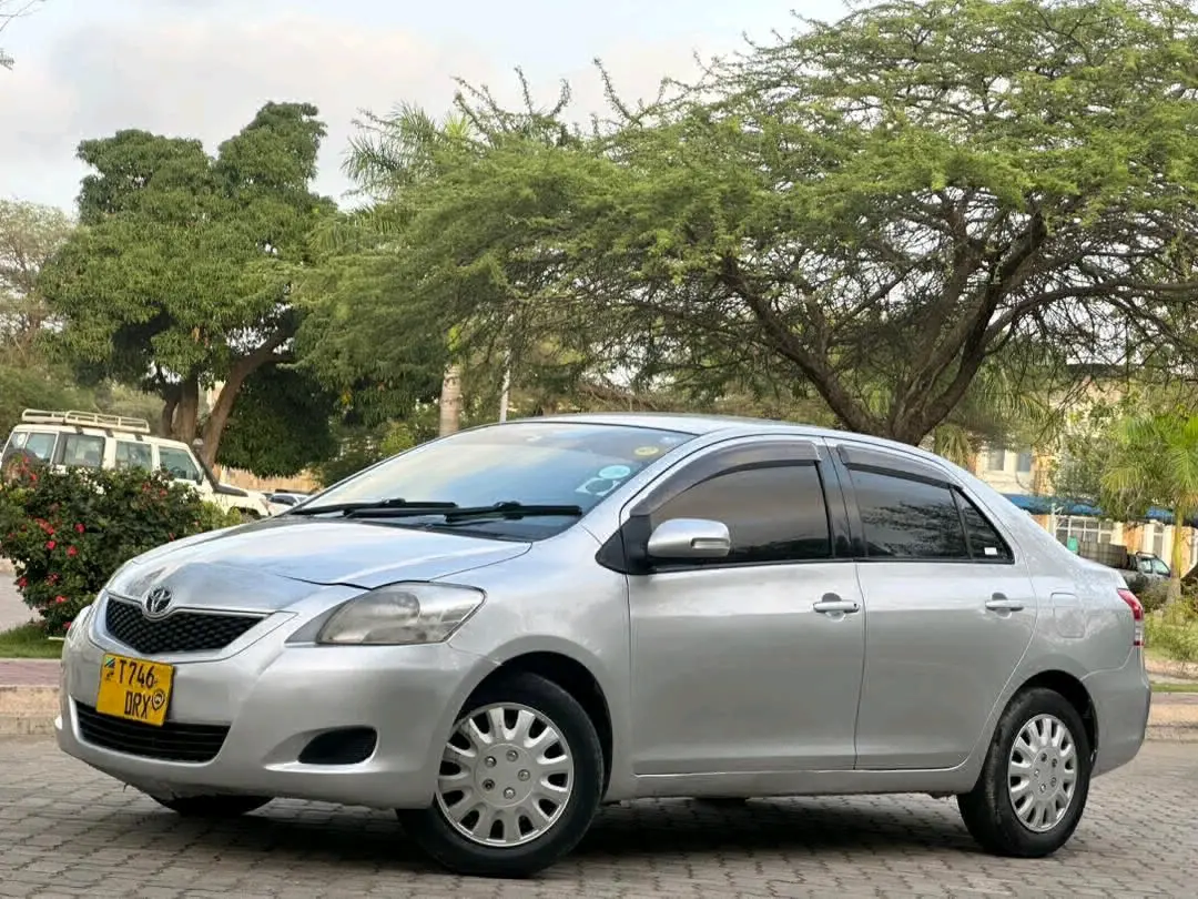 Toyota Belta 2008 (9.8M TZS) thumbnail 3