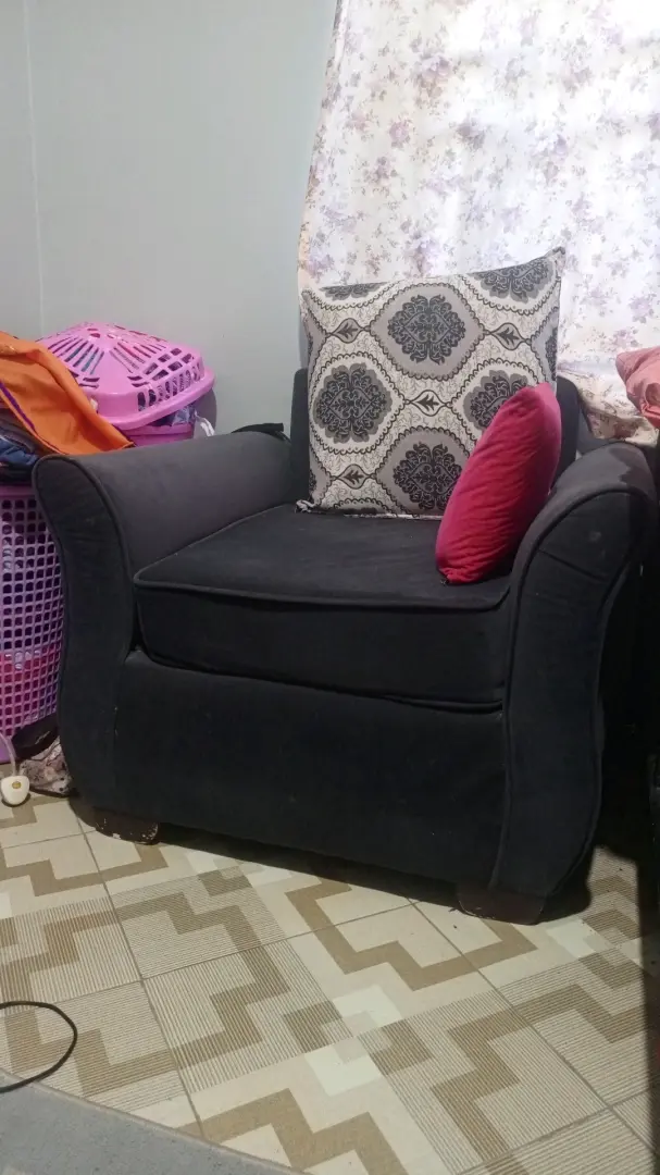 Sofa Set (2+1+1) for Sale