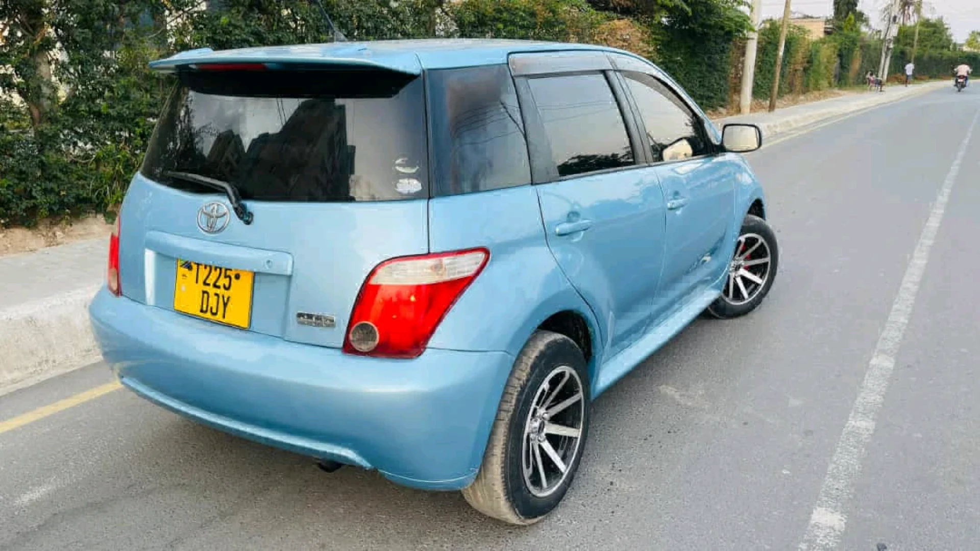 Toyota Ist 2005 Automatic 1490cc thumbnail 9