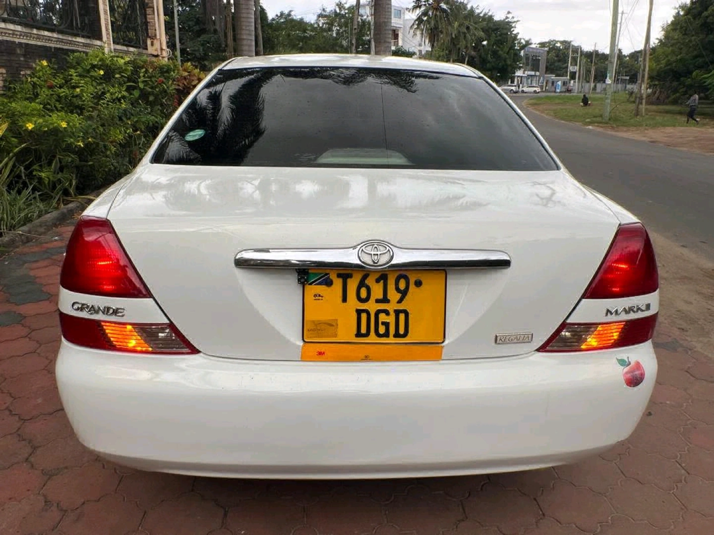 Toyota Grand Mark II Sedan 2002 thumbnail 2