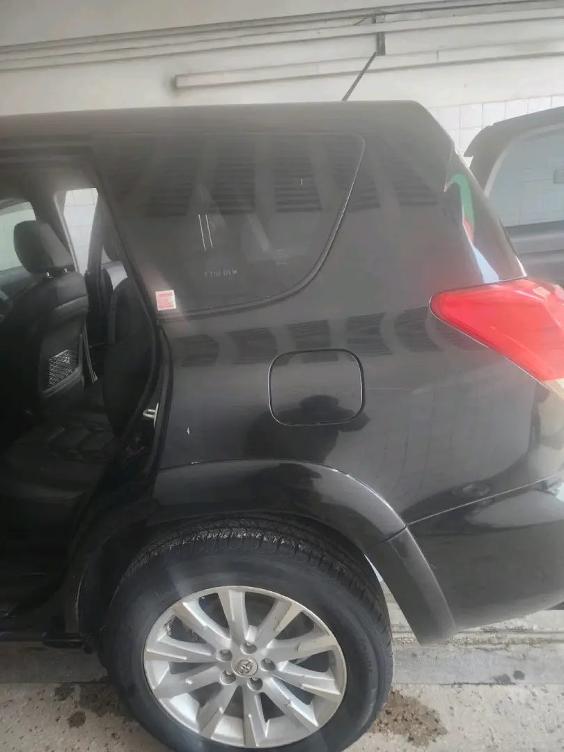 Toyota Vanguard 2011 thumbnail 8